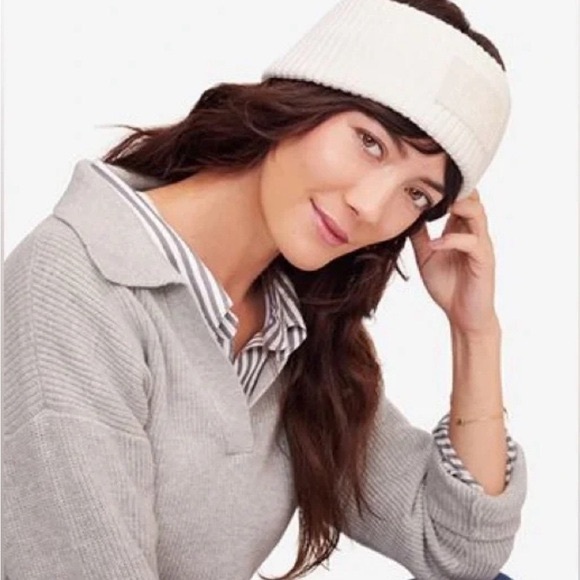 Accessories - New authentic coach Headband Cable Knit for Winter in White